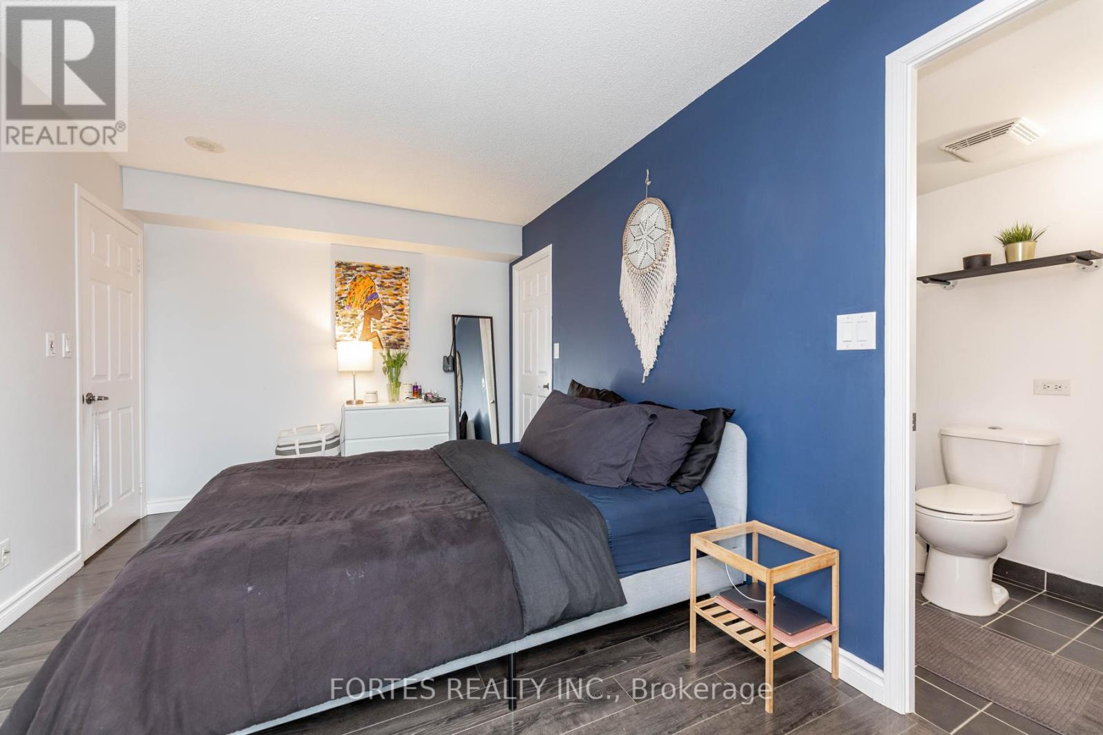 1101 - 9 Michael Power Place, Toronto, Ontario  M9A 0A5 - Photo 22 - W12096155