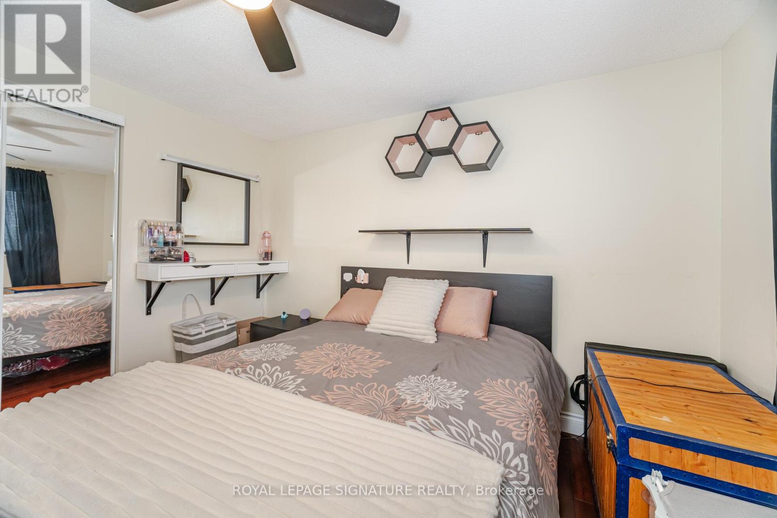 136 Martindale Crescent, Brampton, Ontario  L6X 2V2 - Photo 23 - W12096237