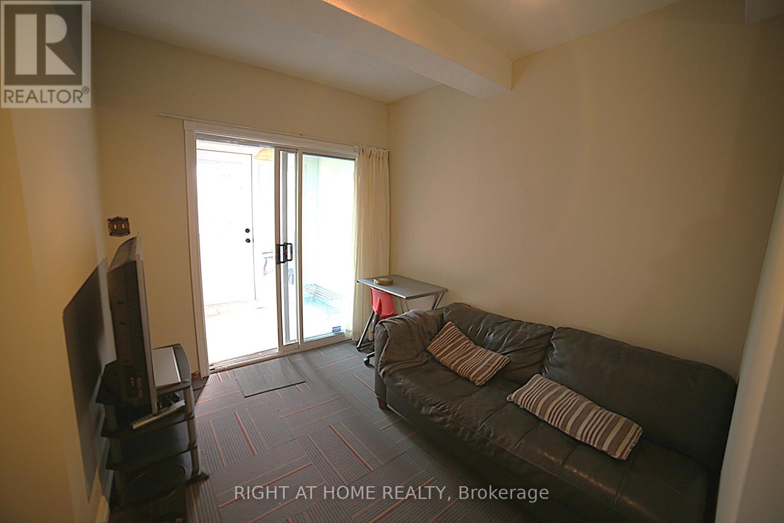 Walkout Basement - 46 Grovetree Road, Toronto (Thistletown-Beaumonde Heights), Ontario  M9V 2Y2 - Photo 3 - W12096238