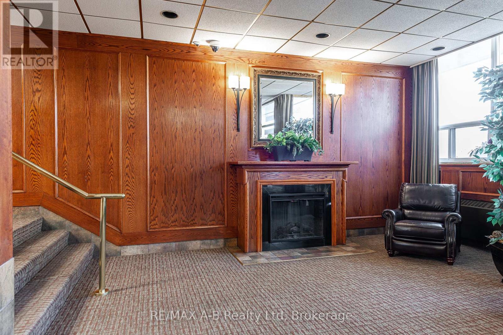 102 - 45 Westmount Road N, Waterloo, Ontario  N2L 2R3 - Photo 32 - X12058137