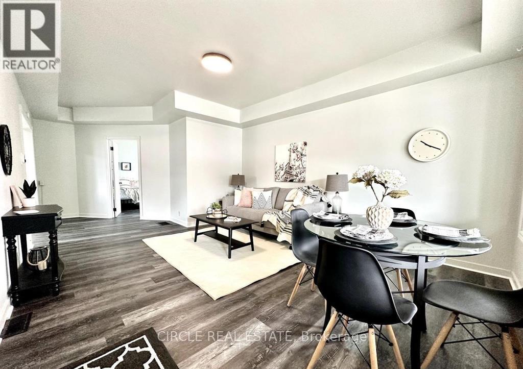 Property at 273 QUEEN STREET image 3
