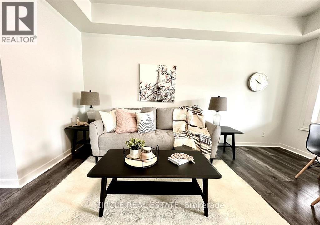 Property at 273 QUEEN STREET image 5