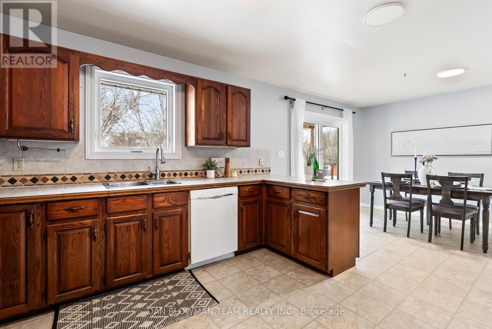 263 County Rd 29 Road, Prince Edward County, Ontario  K0K 1T0 - Photo 10 - X12096260