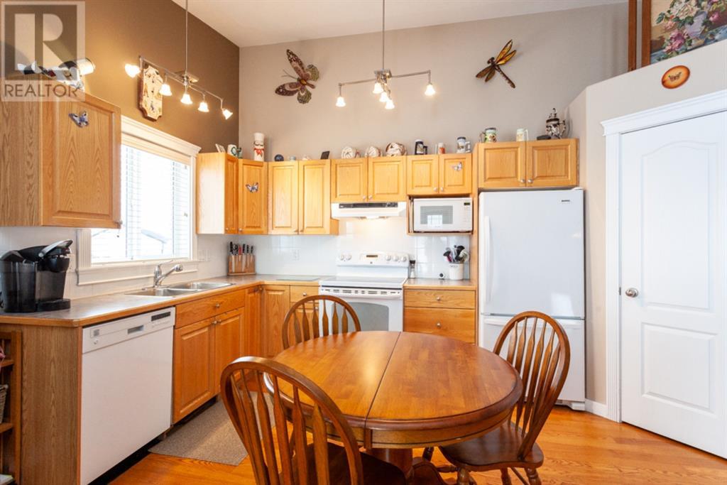 1-4, 800 Spruce Way Se, Medicine Hat, Alberta  T1B 4M4 - Photo 27 - A2207975