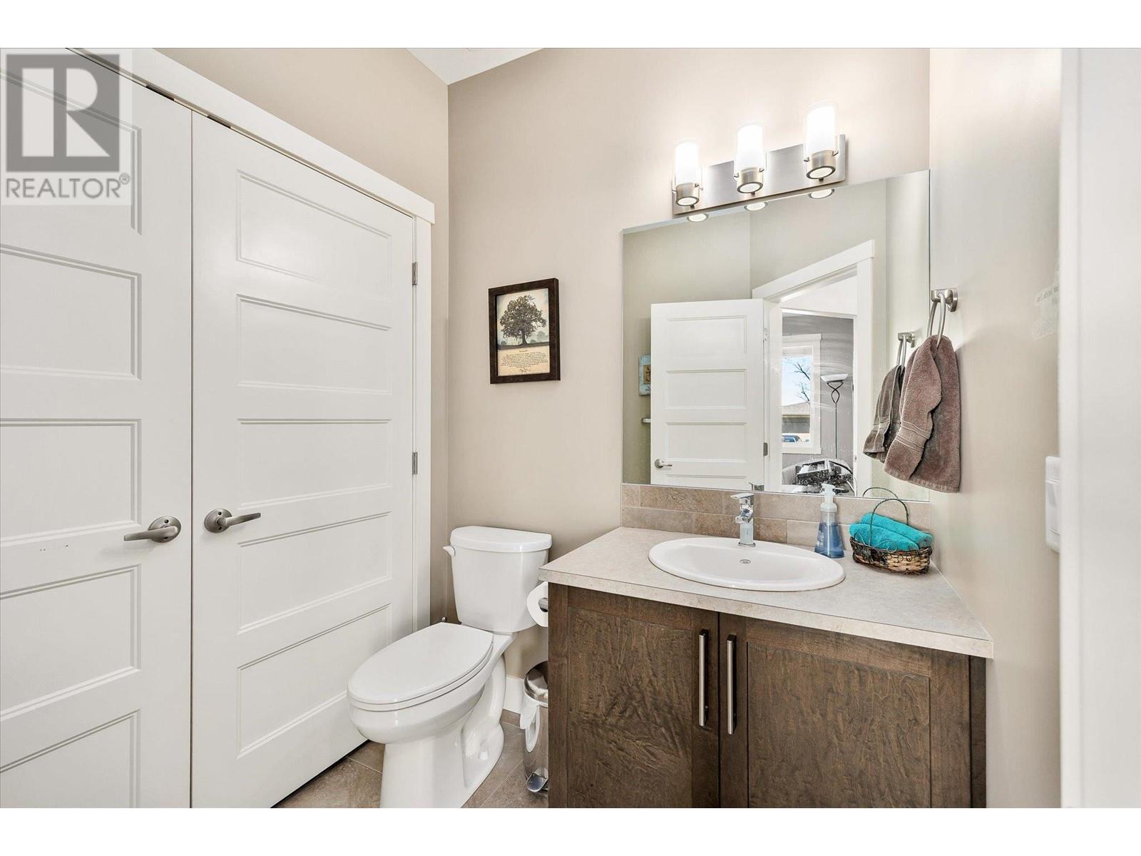 1789 Tower Ranch Drive, Kelowna, British Columbia  V1P 1T2 - Photo 37 - 10344330