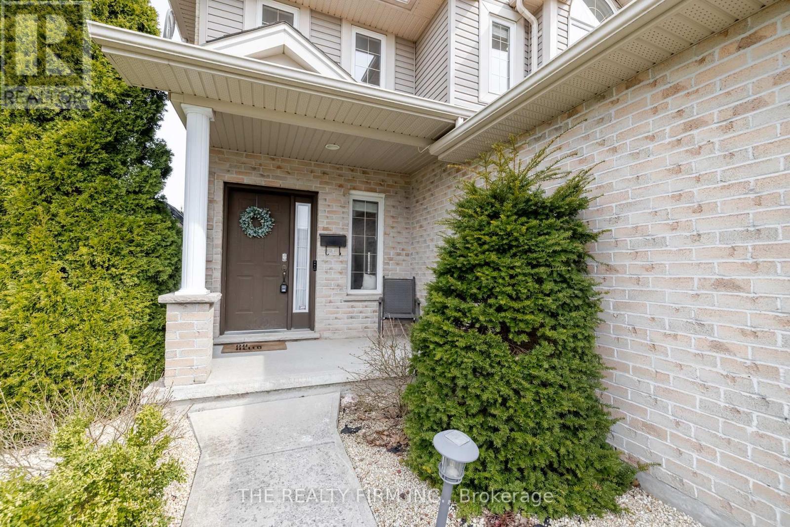 Photo 2 of 41 for 1737 Devos Drive