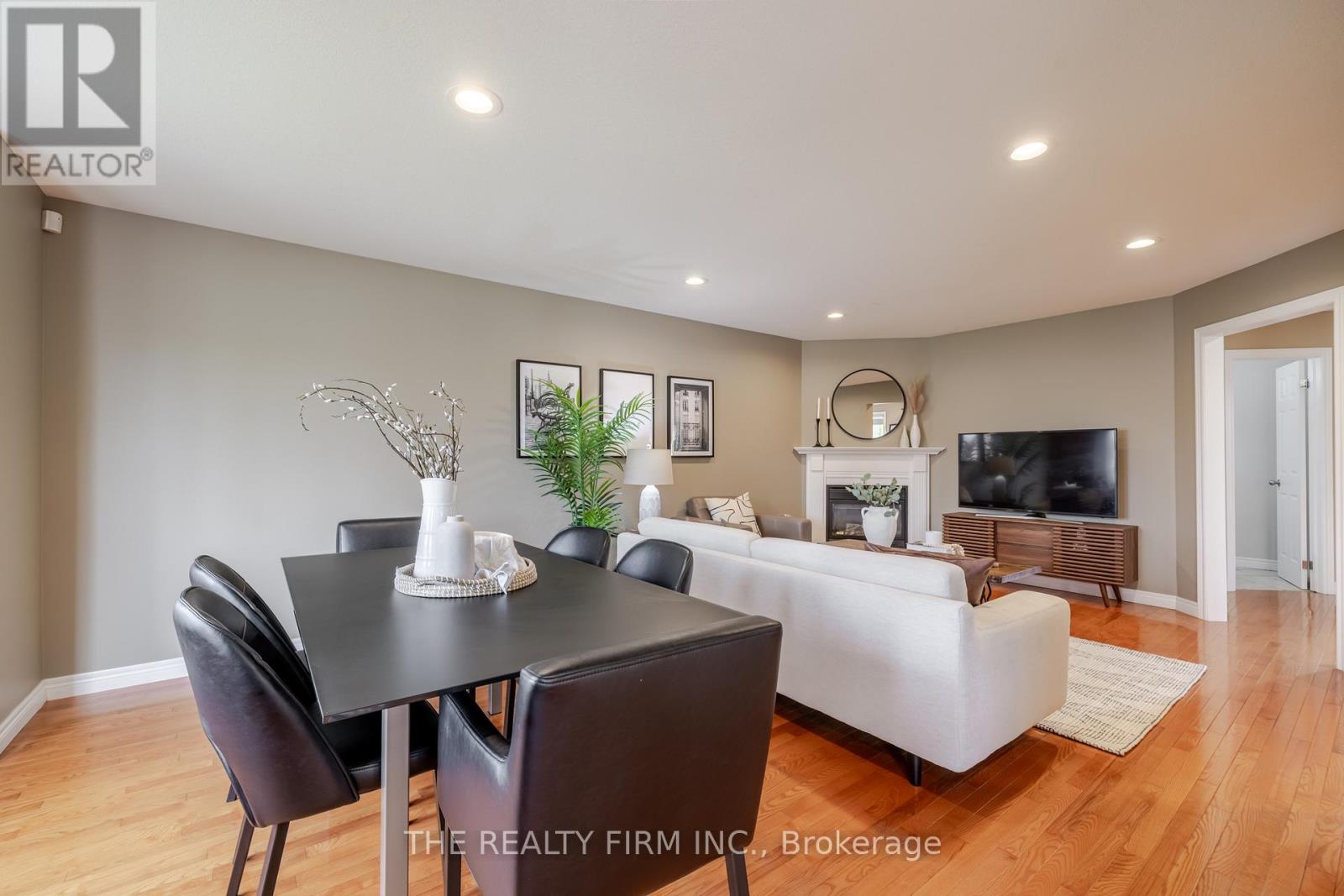Photo 6 of 41 for 1737 Devos Drive