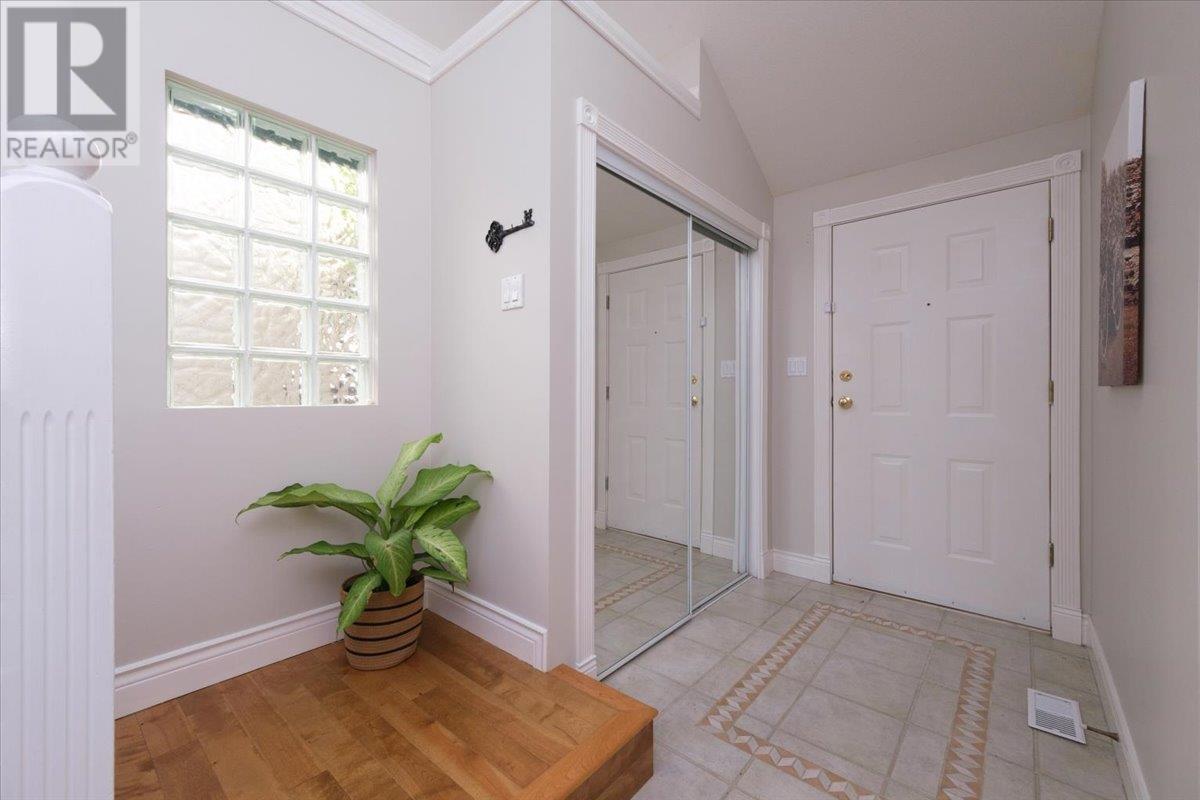 Property at 1158 STRATHAVEN DRIVE image 4