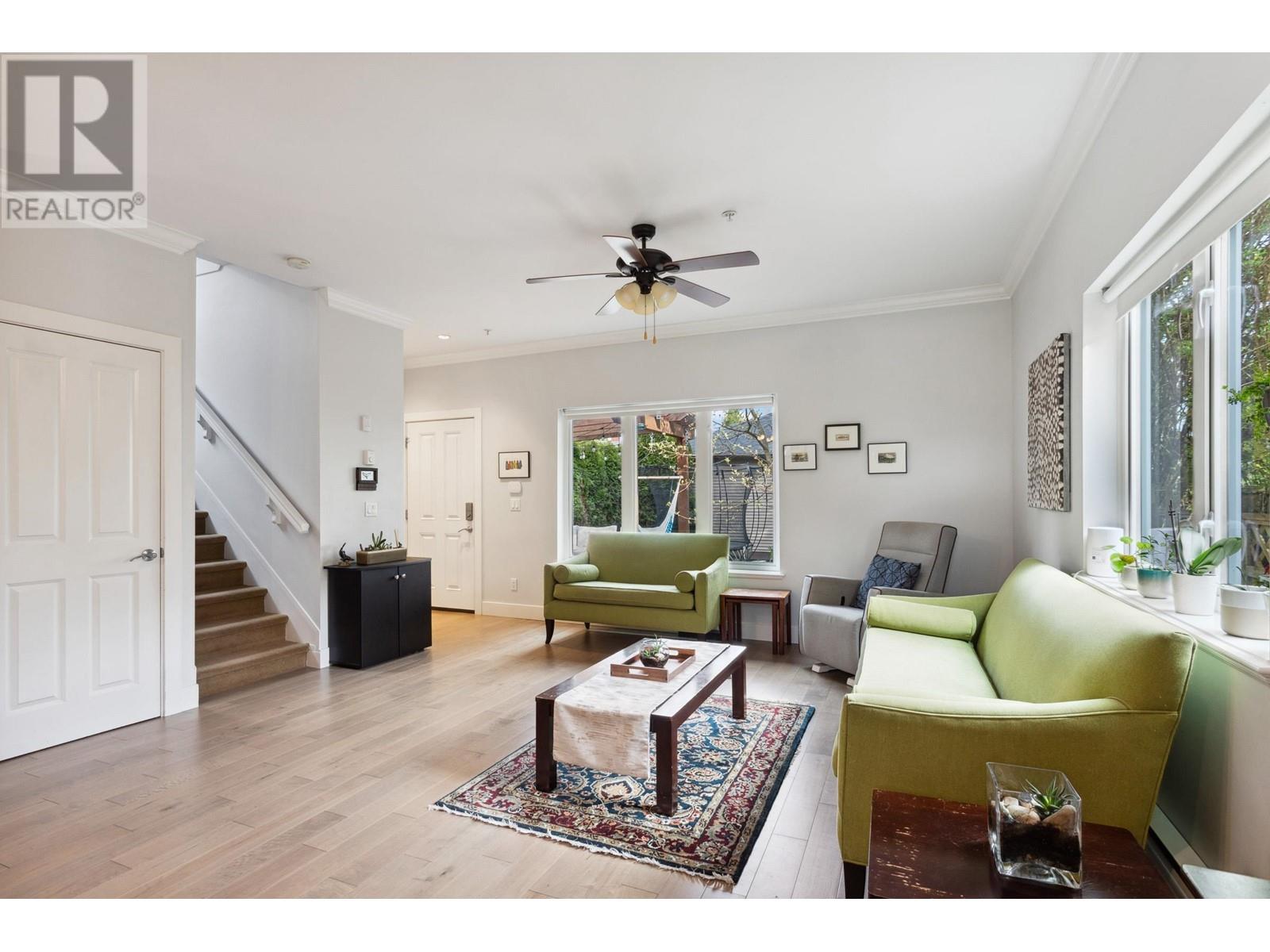 1247 E 23rd Avenue, Vancouver, British Columbia  V5V 1Z1 - Photo 1 - R2992363