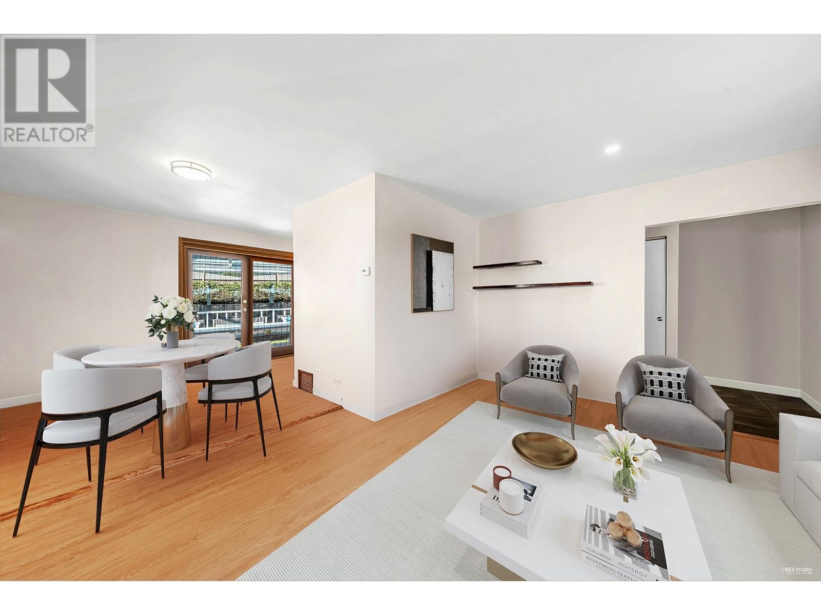 Property at 430 W KINGS ROAD image 4