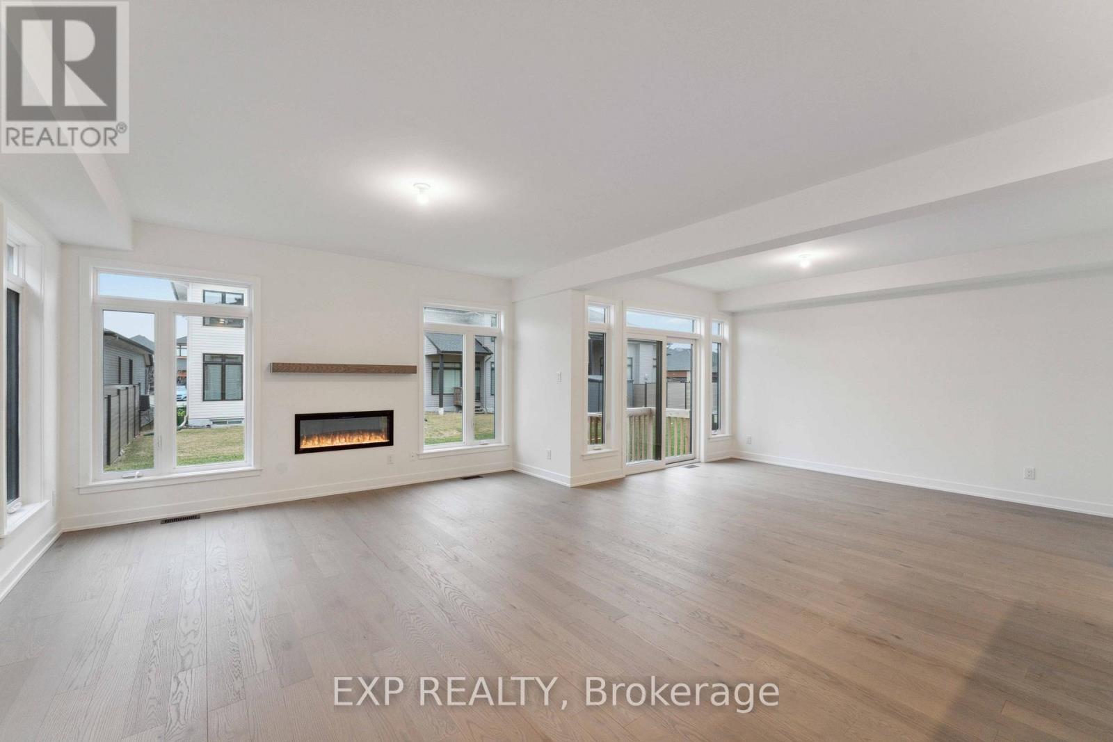 3364 Findlay Creek Drive, Ottawa, Ontario  K1T 0V5 - Photo 7 - X12089304