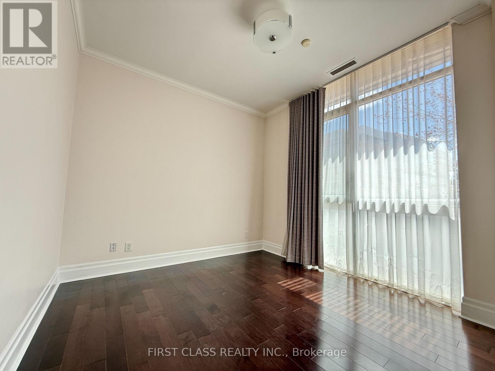108 - 1 Upper Duke Cres Crescent, Markham, Ontario  L6G 0B6 - Photo 11 - N12092621