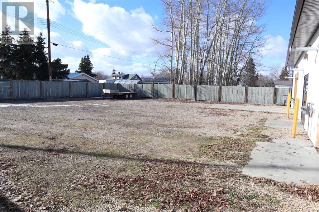 5004 51 Street, Warburg, Alberta  T0C 2T0 - Photo 38 - A2199805