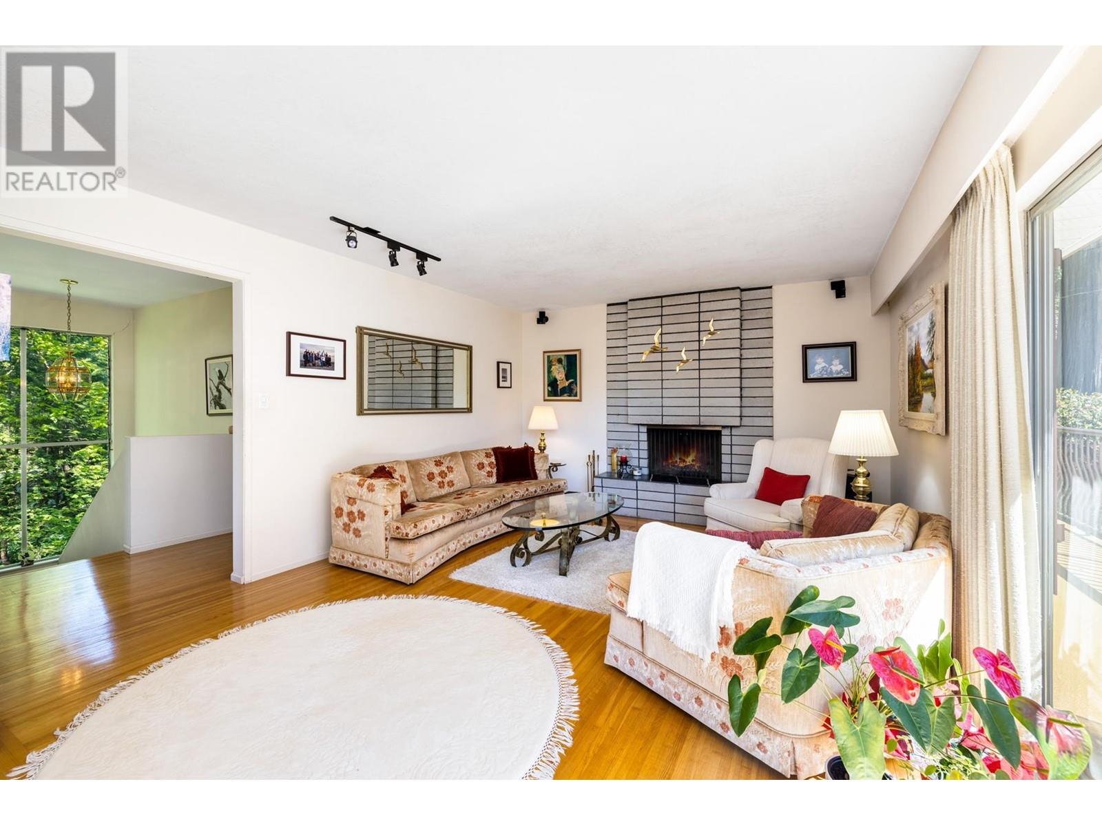 4405 Glencanyon Drive, North Vancouver, British Columbia  V7N 4B4 - Photo 6 - R2992221