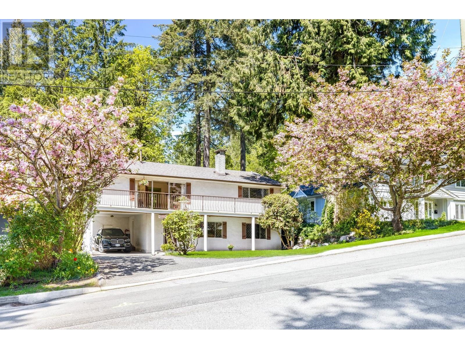 4405 Glencanyon Drive, North Vancouver, British Columbia  V7N 4B4 - Photo 2 - R2992221