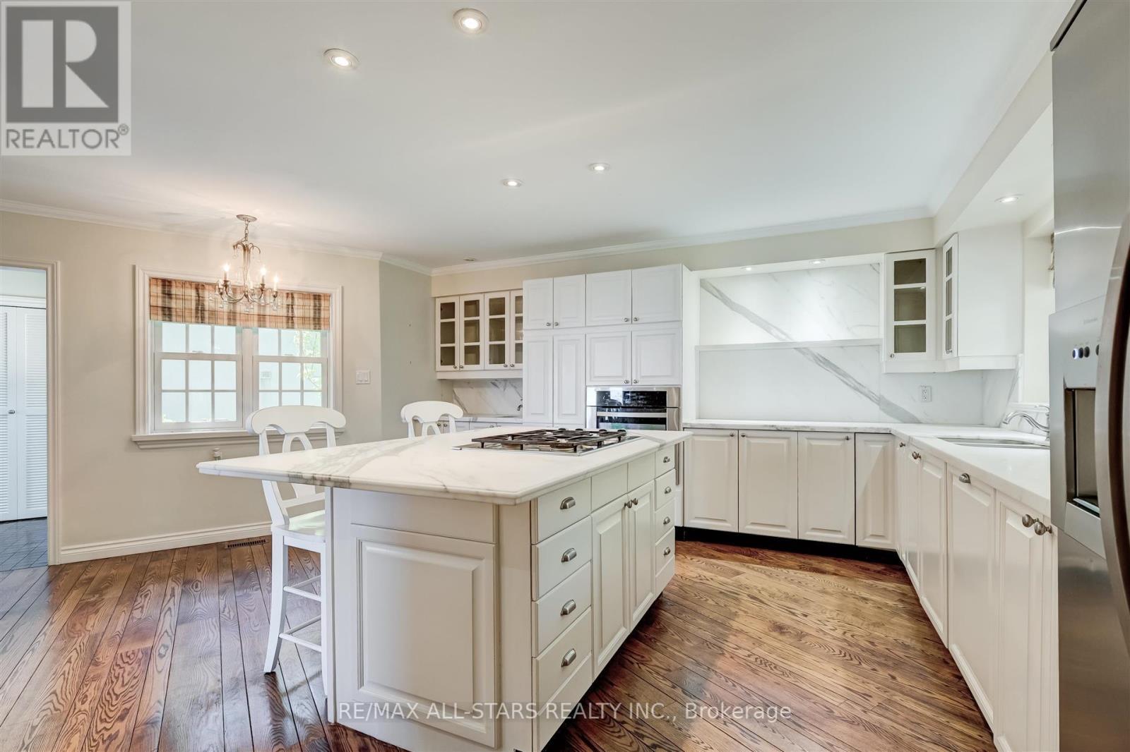 5 Hill Crescent, Toronto, Ontario  M1M 1H7 - Photo 11 - E12017425
