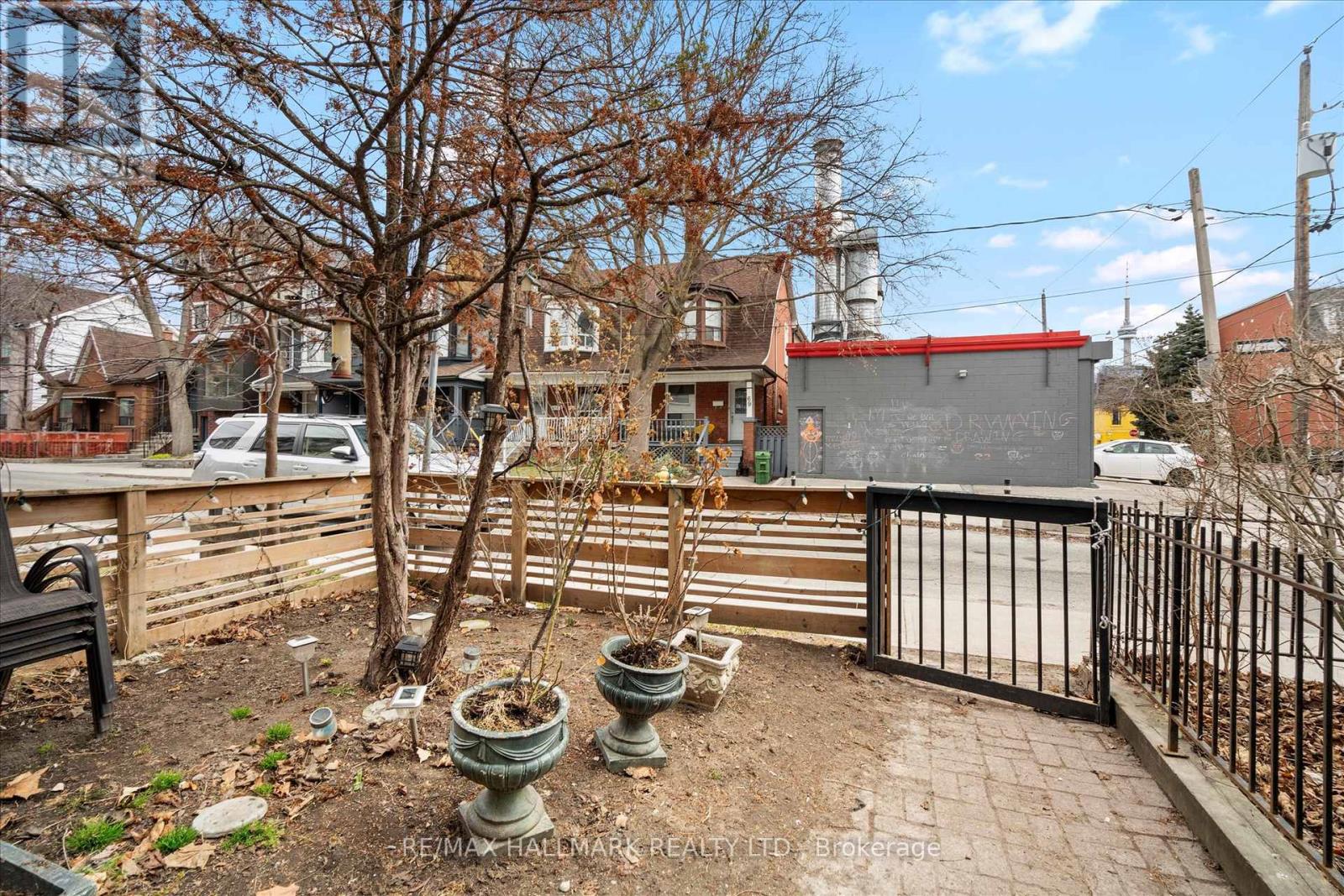 Property at 42 MASSEY STREET image 3