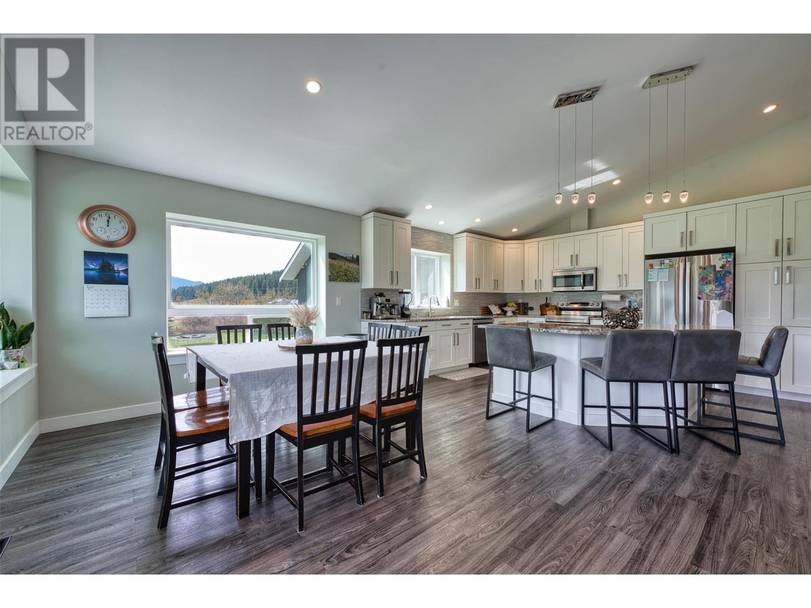 5220 97a Highway, Armstrong, British Columbia  V0E 1B0 - Photo 8 - 10343284