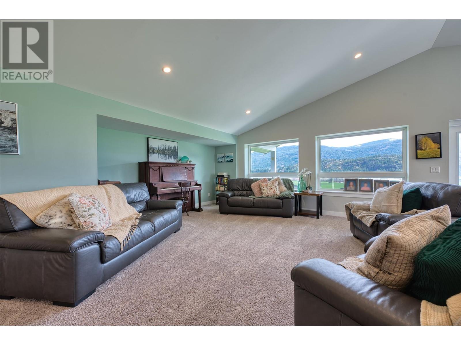5220 97a Highway, Armstrong, British Columbia  V0E 1B0 - Photo 6 - 10343284