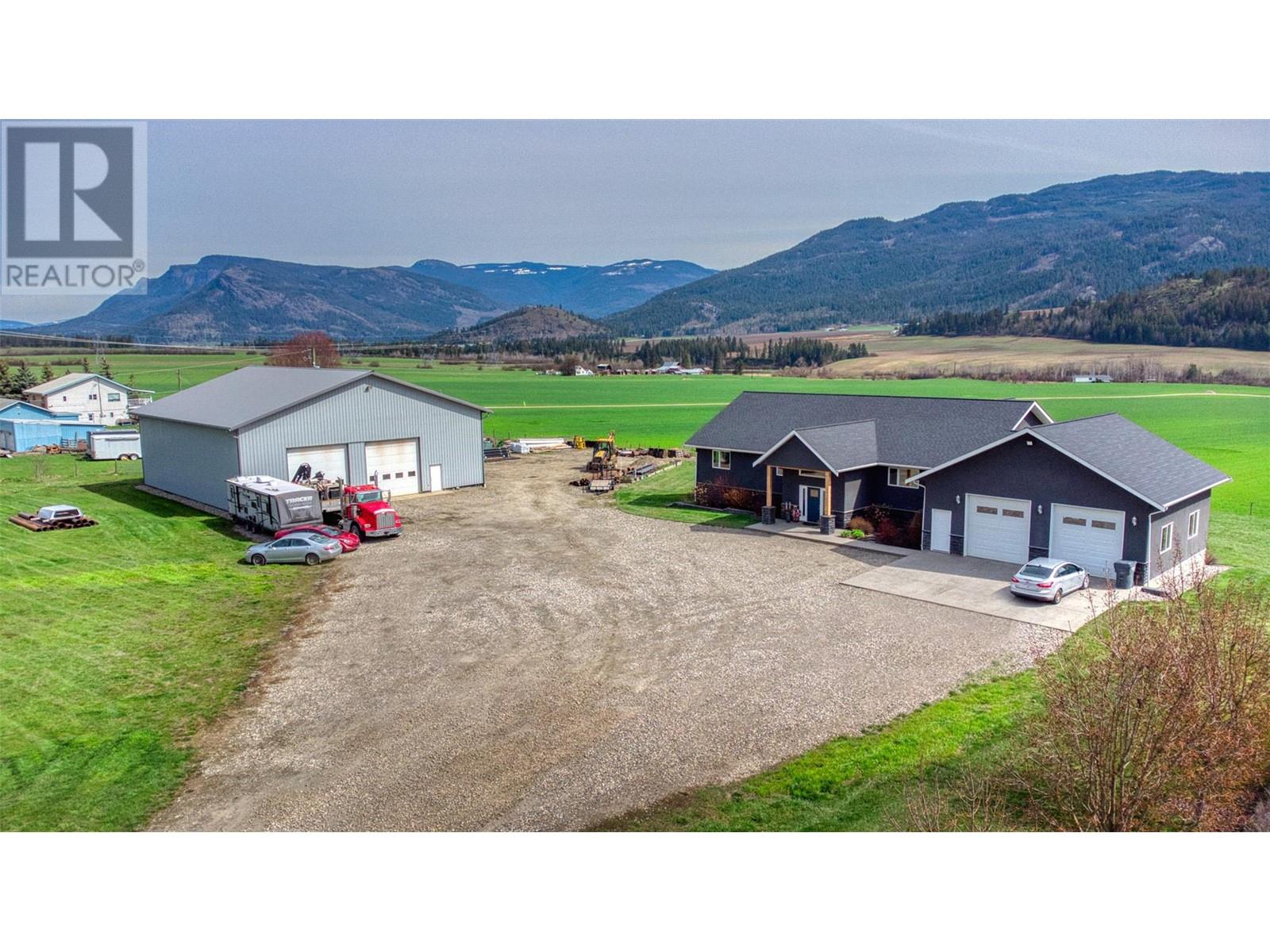 5220 97a Highway, Armstrong, British Columbia  V0E 1B0 - Photo 1 - 10343284