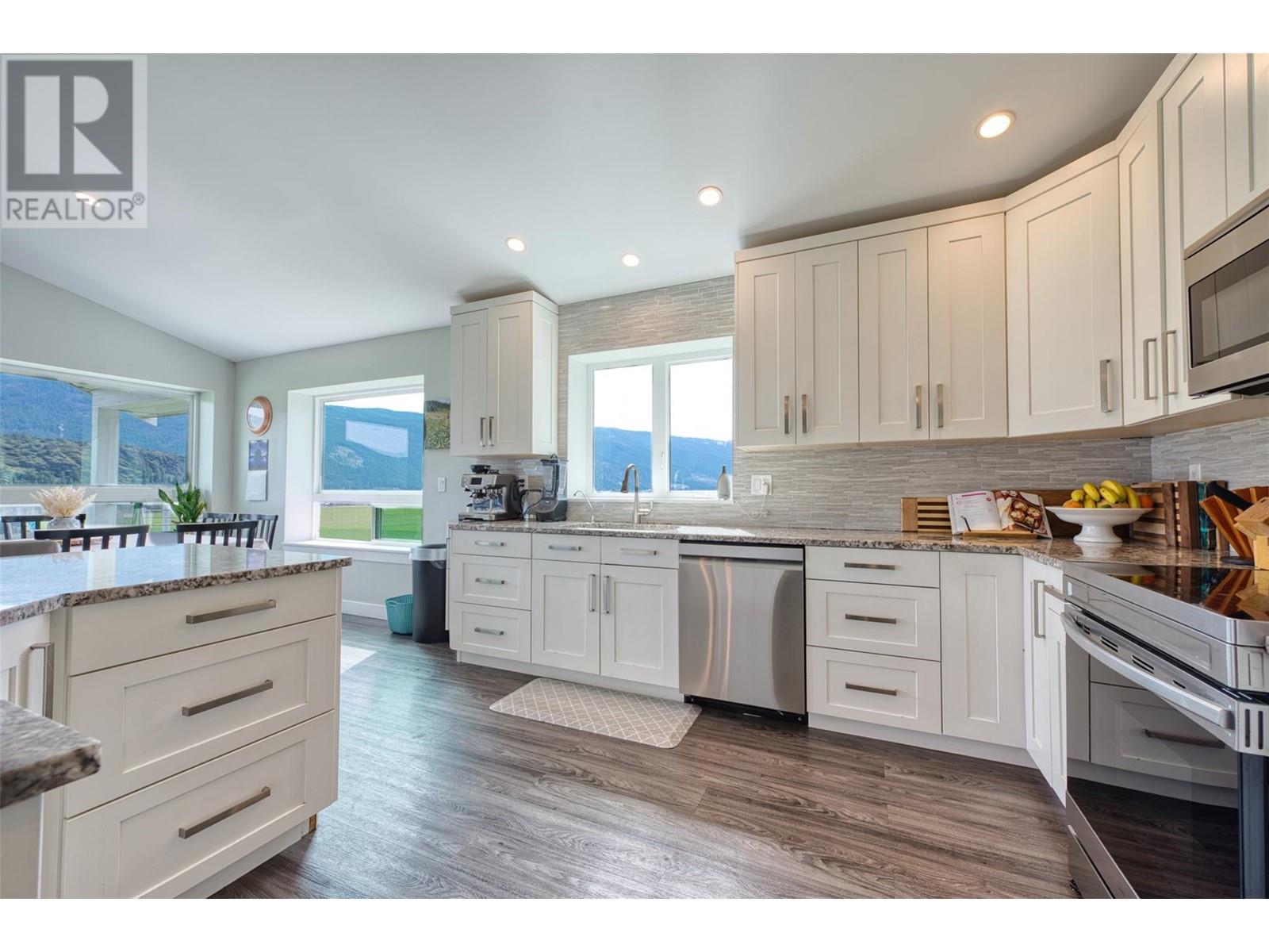 5220 97a Highway, Armstrong, British Columbia  V0E 1B0 - Photo 13 - 10343284