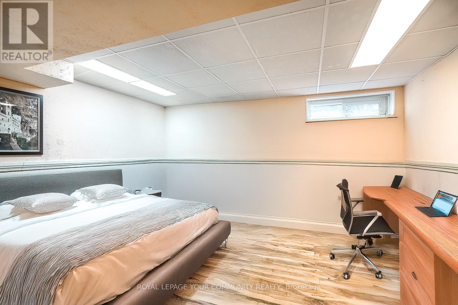 18 Terryellen Crescent, Toronto, Ontario  M9C 1H7 - Photo 37 - W12094364