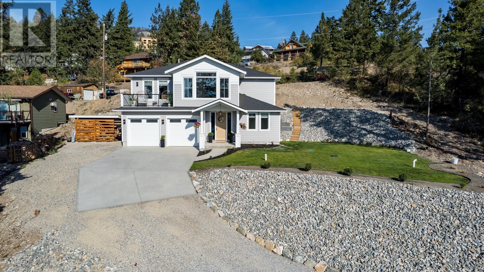 Property at 10290 Columbia Way image 2