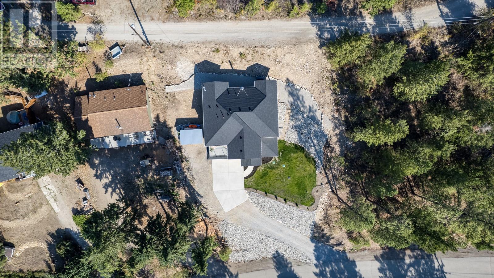 Property at 10290 Columbia Way image 3