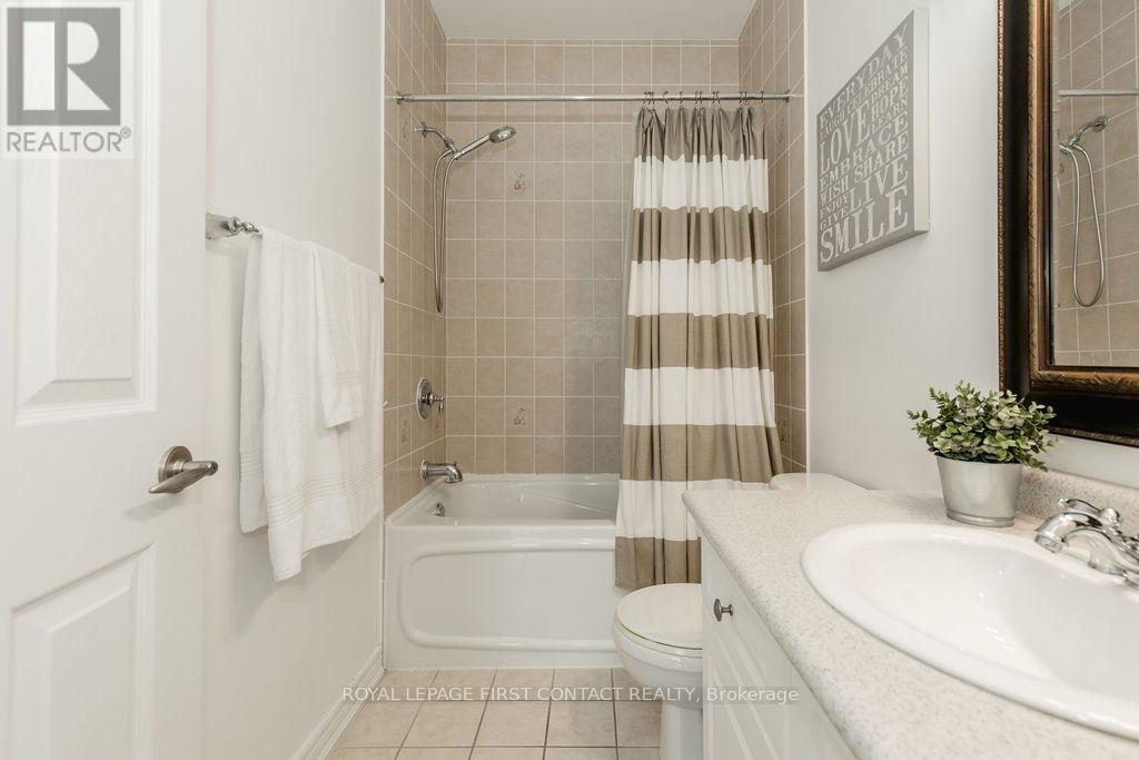 31 Vanderpost Crescent, Essa, Ontario  L0L 2N0 - Photo 32 - N12096347