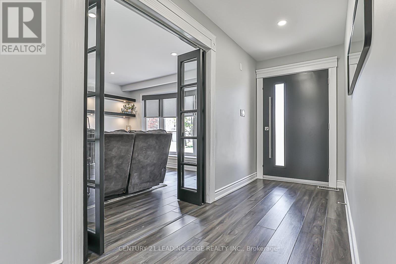 Property at 71 GLENGALL LANE image 4
