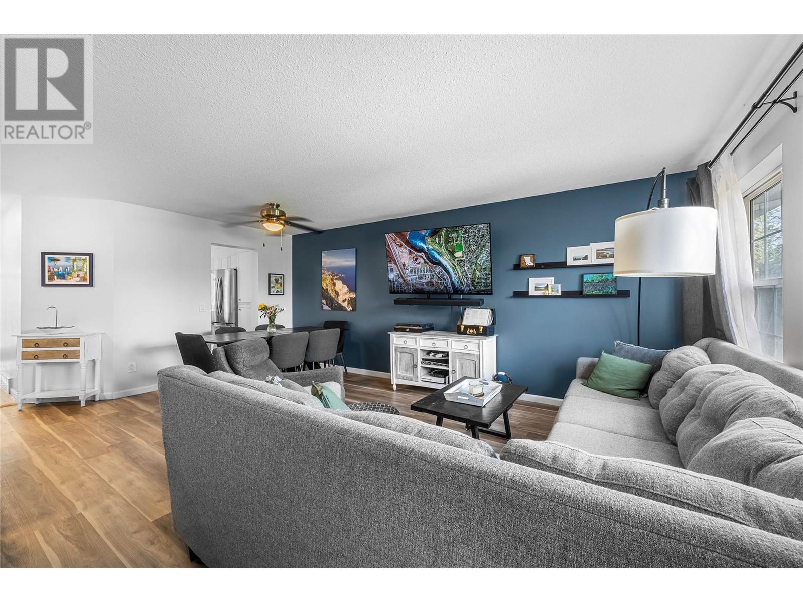 Property at 2084 Robson Place Unit# 20 image 5