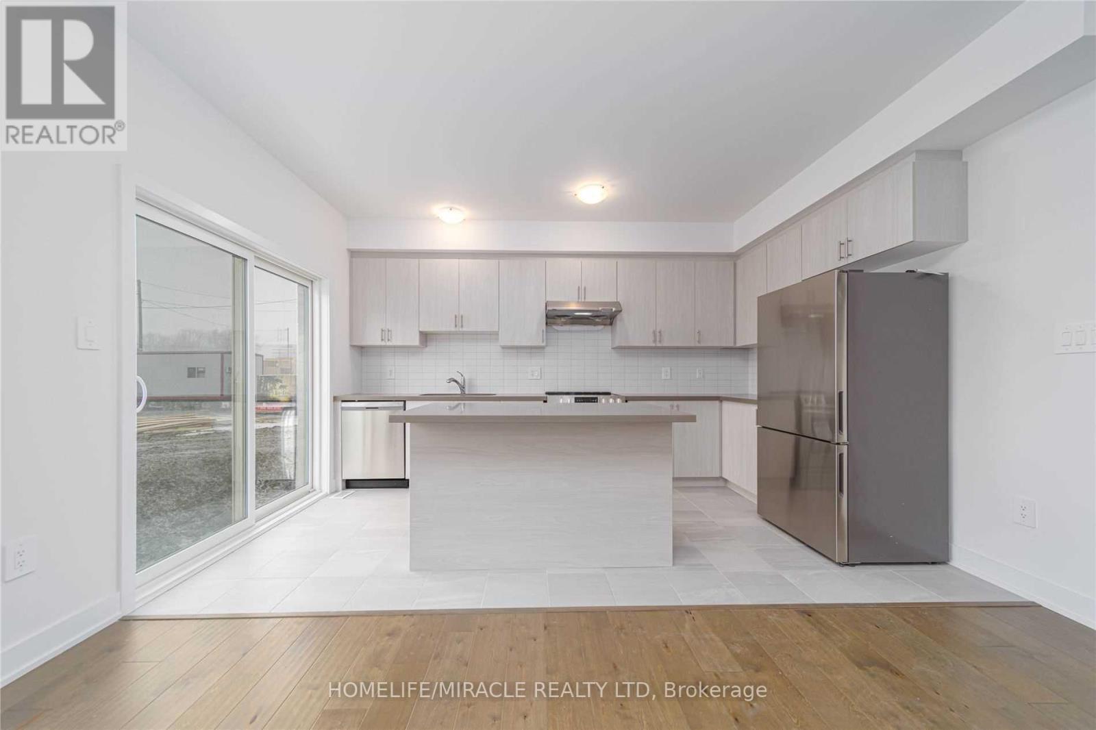 Property at 31 EVERGREEN TERRACE image 2