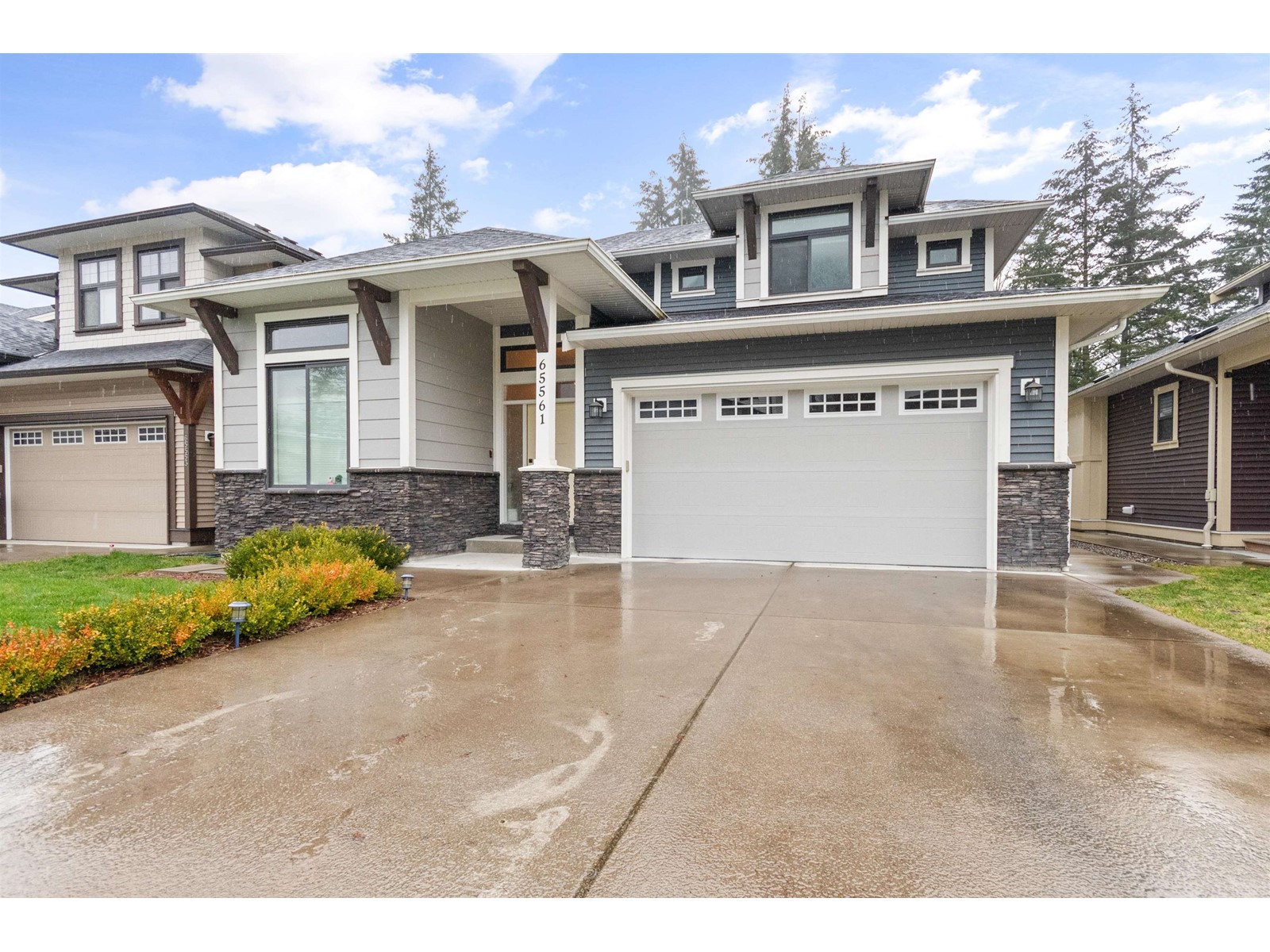 Property at 65561 SKYLARK LANE image 1