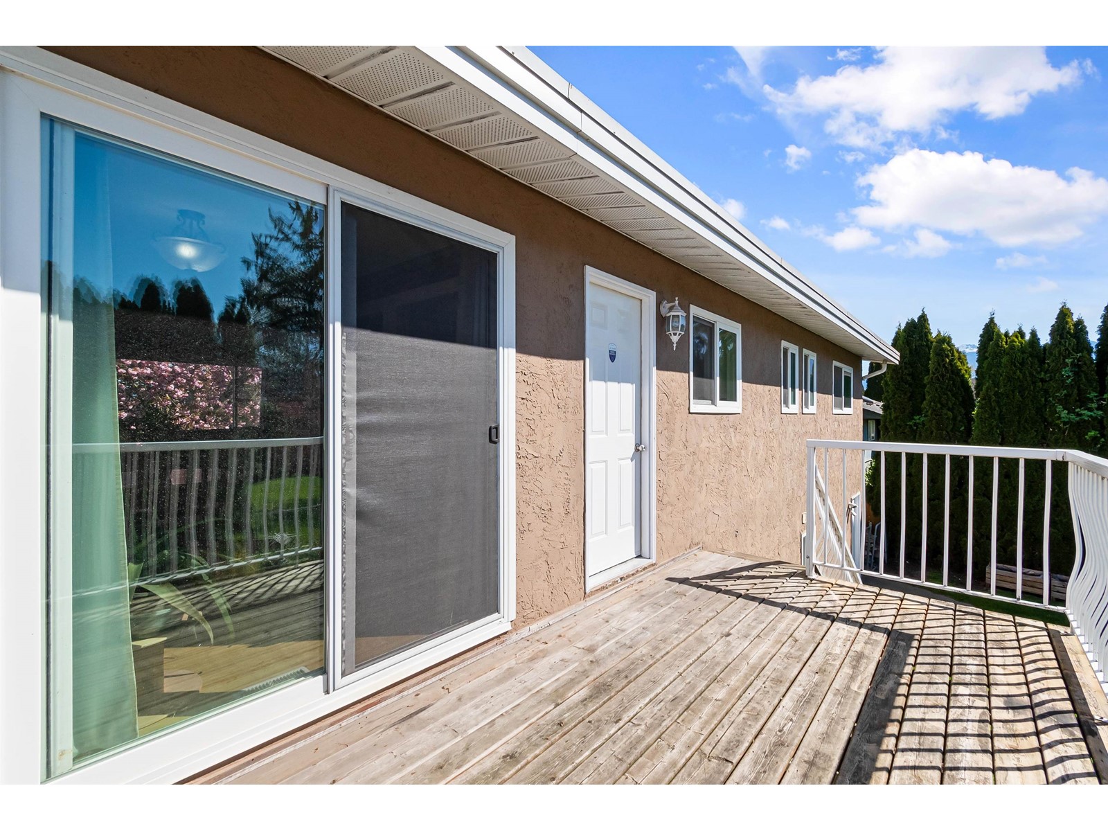 46774 First Avenue, Chilliwack Proper East, Chilliwack, British Columbia  V2P 1X7 - Photo 9 - R2992112