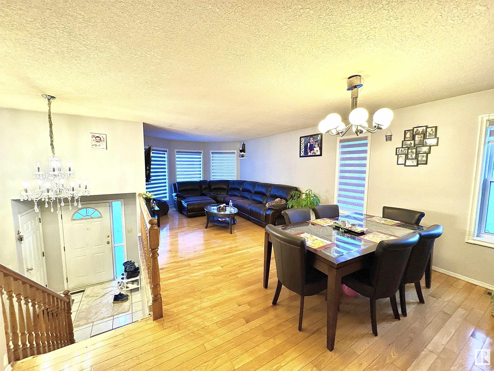 Property at 3828 41 ST NW image 5