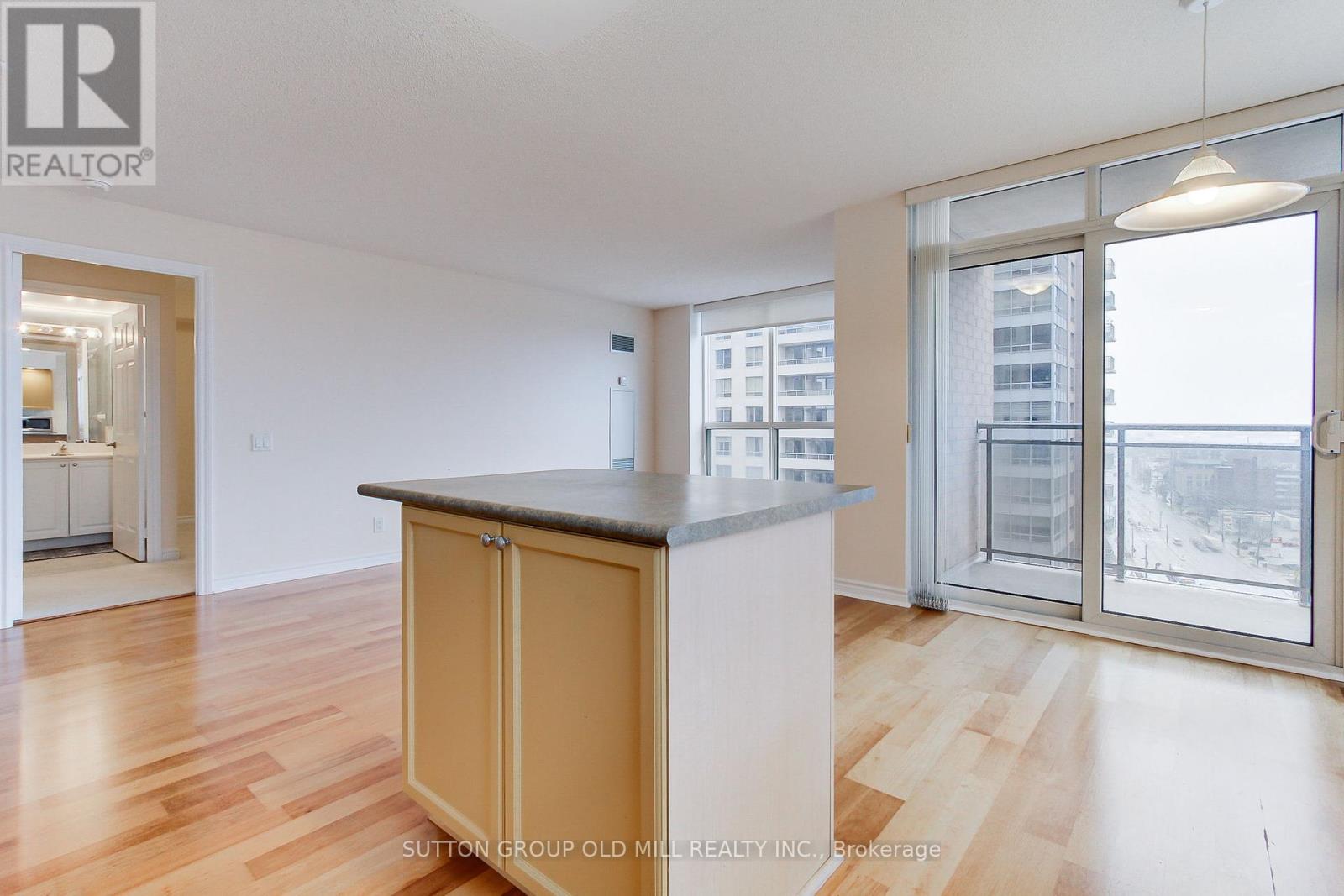 1603 - 5229 Dundas Street W, Toronto (Islington-City Centre West), Ontario  M9B 6L9 - Photo 17 - W12096311