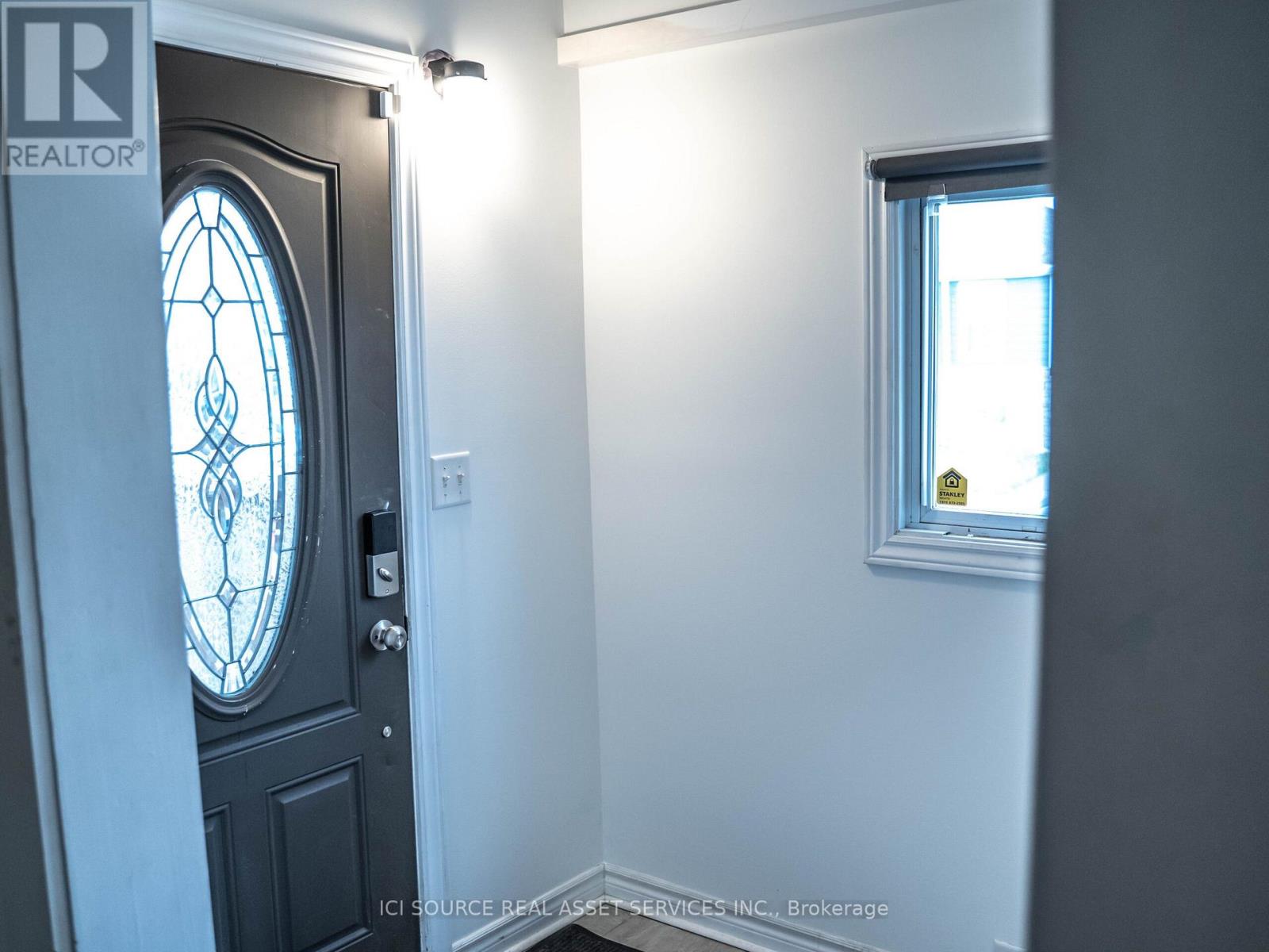 334 Fairfield Avenue, Hamilton, Ontario  L8H 5H8 - Photo 11 - X12096362