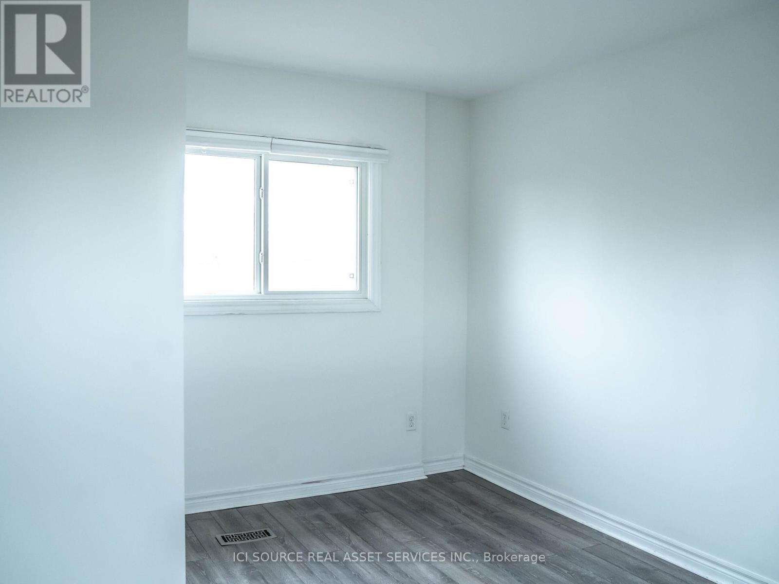 334 Fairfield Avenue, Hamilton, Ontario  L8H 5H8 - Photo 14 - X12096362