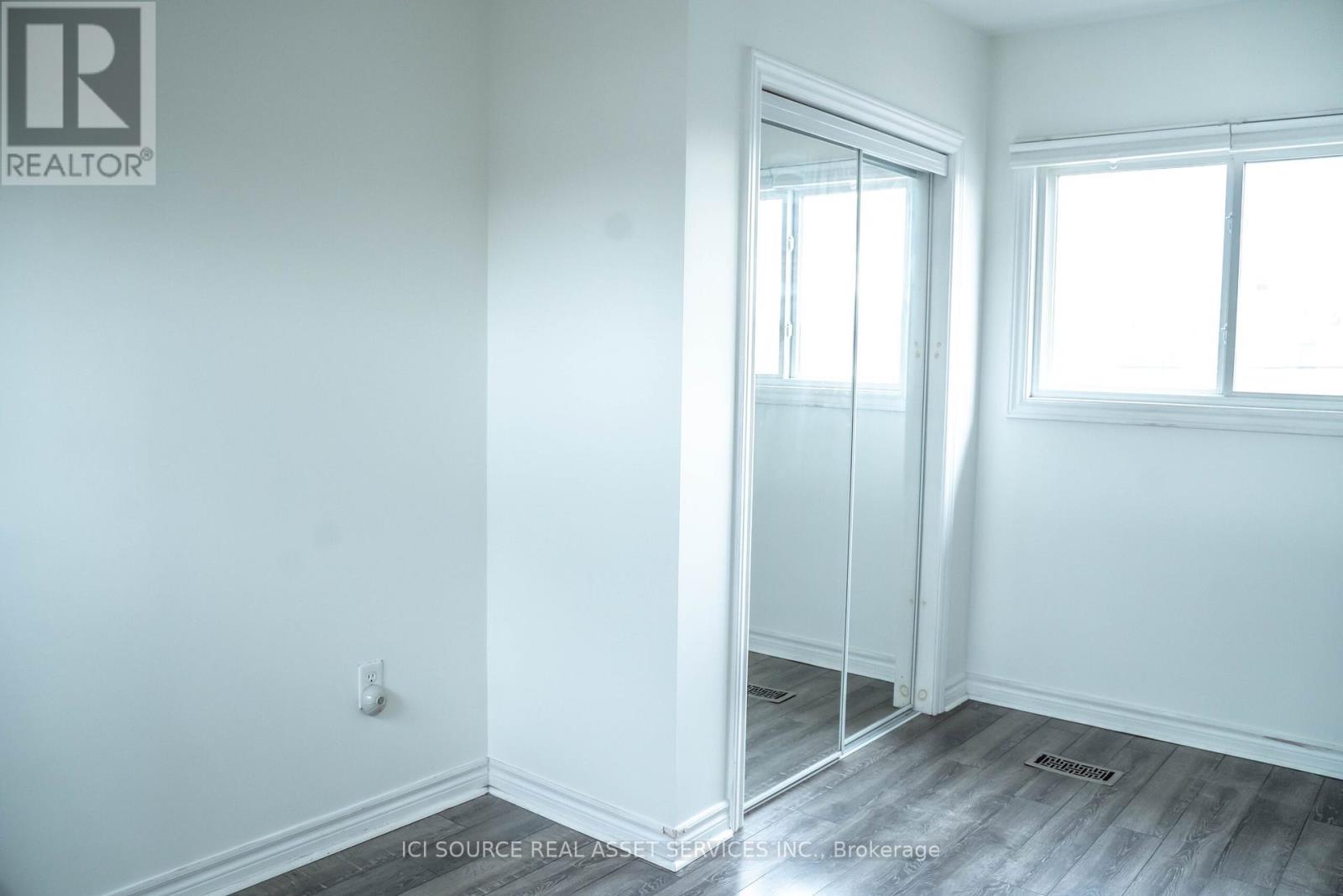 334 Fairfield Avenue, Hamilton, Ontario  L8H 5H8 - Photo 15 - X12096362
