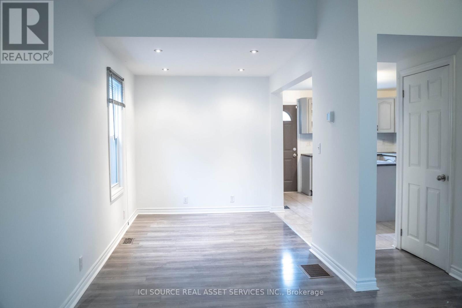 334 Fairfield Avenue, Hamilton, Ontario  L8H 5H8 - Photo 5 - X12096362