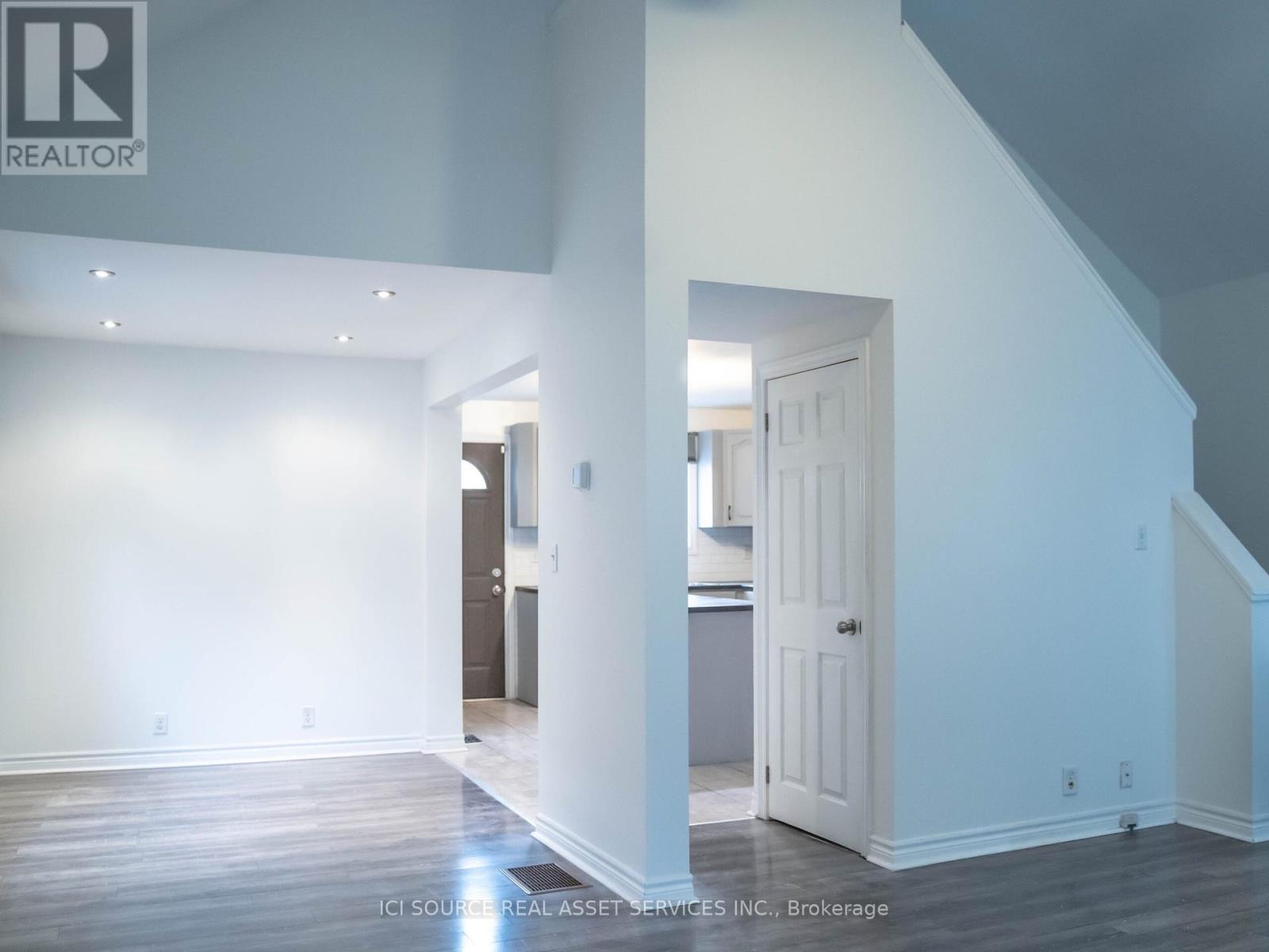 334 Fairfield Avenue, Hamilton, Ontario  L8H 5H8 - Photo 7 - X12096362