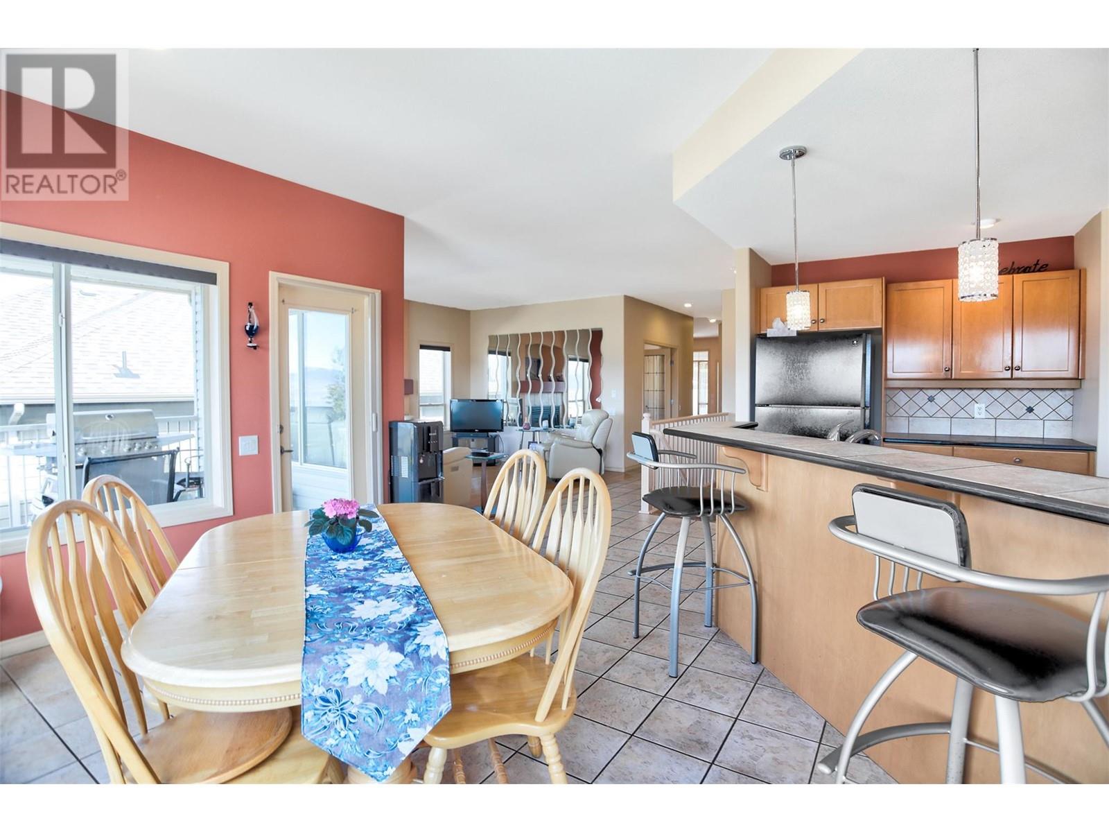5038 South Ridge Drive, Kelowna, British Columbia  V1W 4W5 - Photo 15 - 10340912