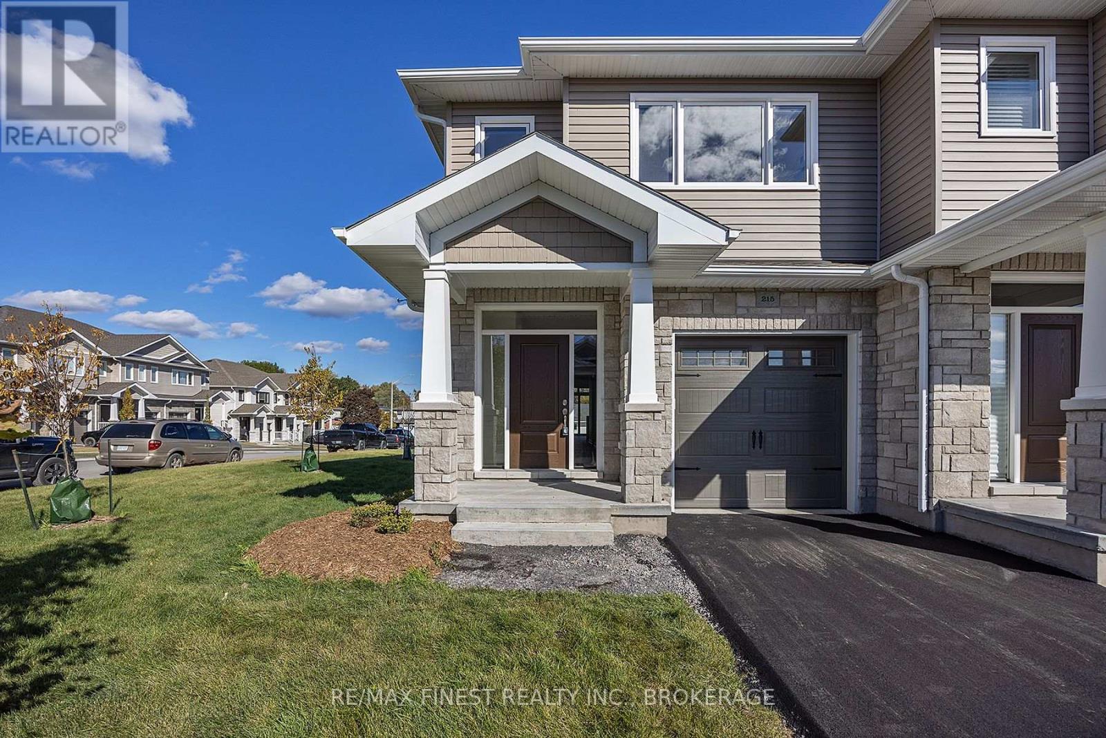 Property at 215 HERITAGE PARK DRIVE image 4