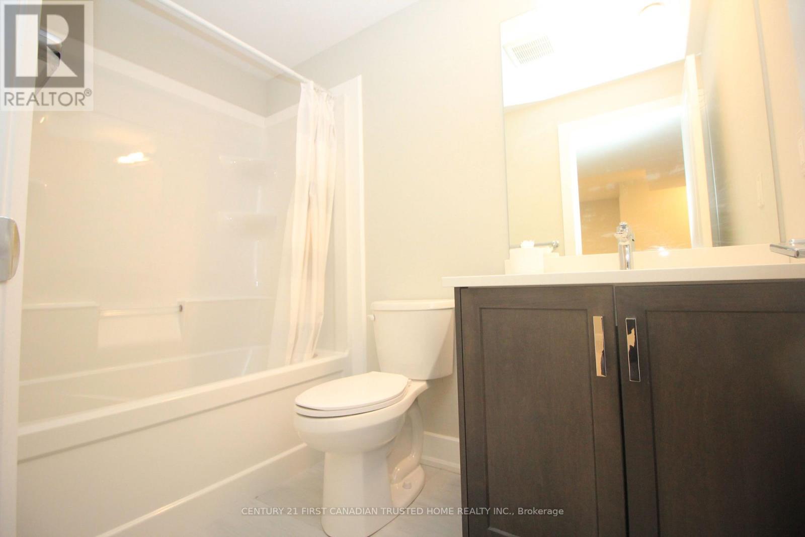 71 - 601 Lions Park Drive, Strathroy-Caradoc, Ontario N0L 1W0 - Photo 33 - X12096494