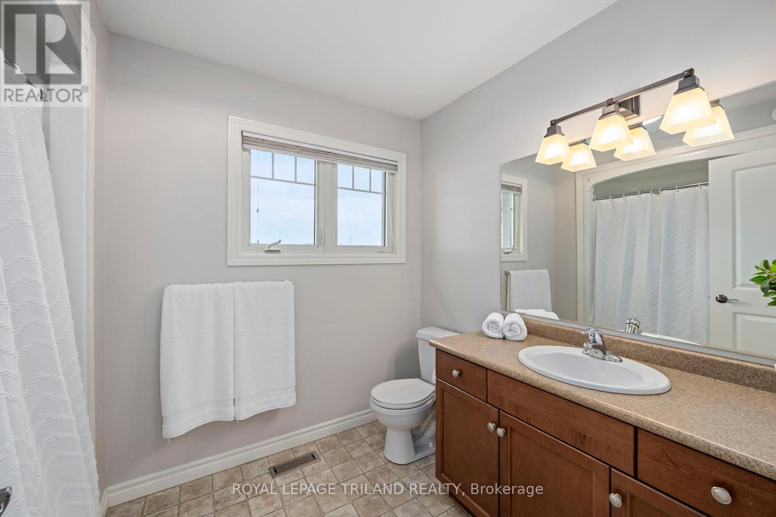 19 Chamberlain Court, St. Thomas, Ontario  N5R 0A4 - Photo 18 - X12096520
