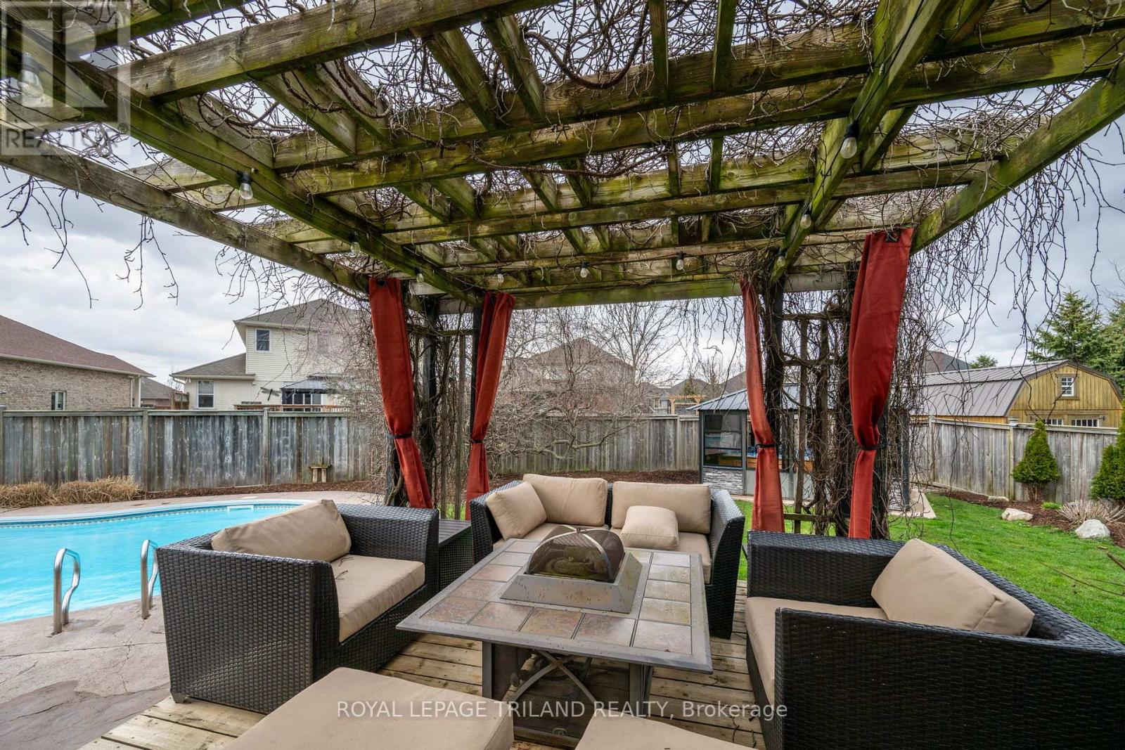 19 Chamberlain Court, St. Thomas, Ontario  N5R 0A4 - Photo 33 - X12096520
