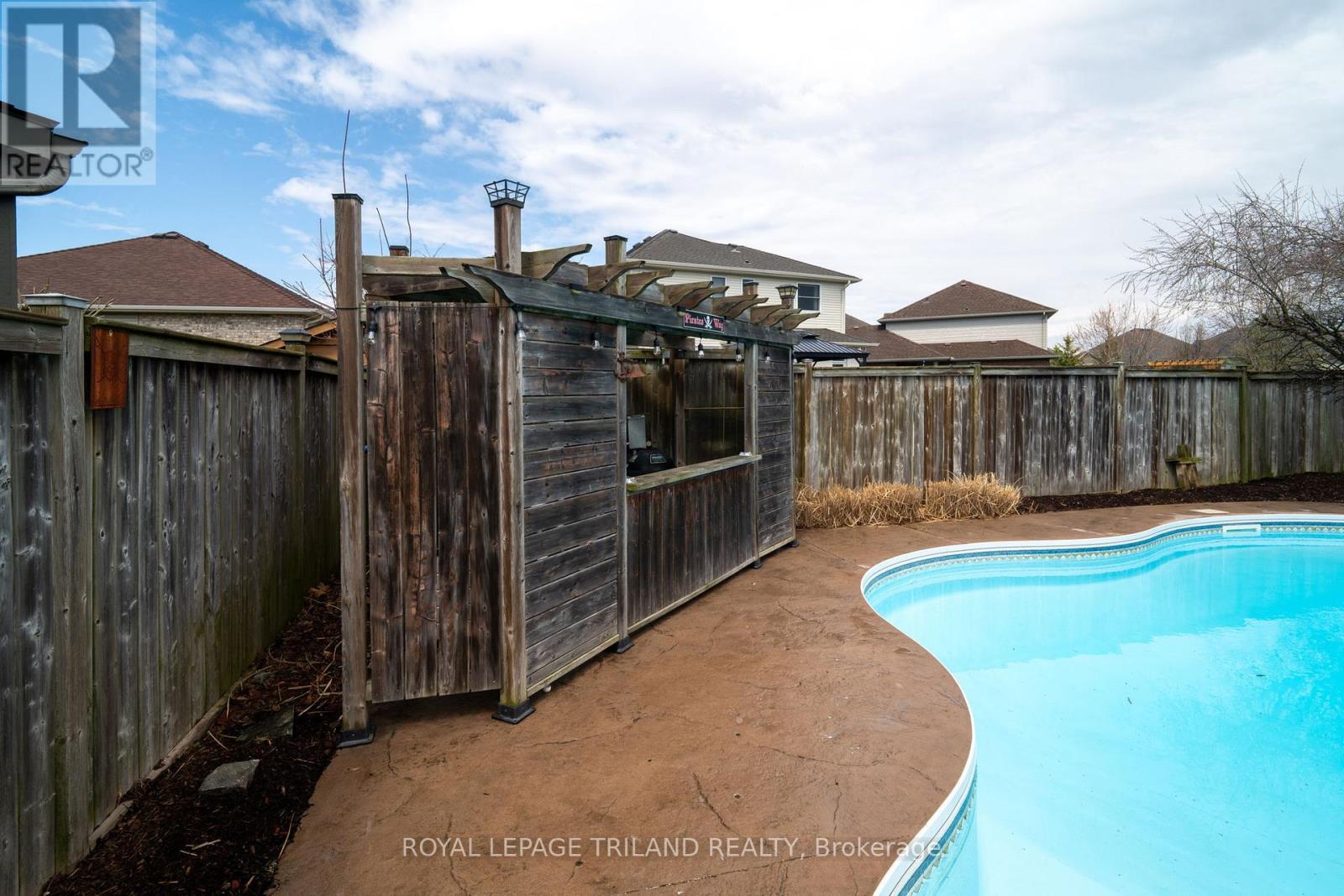 19 Chamberlain Court, St. Thomas, Ontario  N5R 0A4 - Photo 37 - X12096520