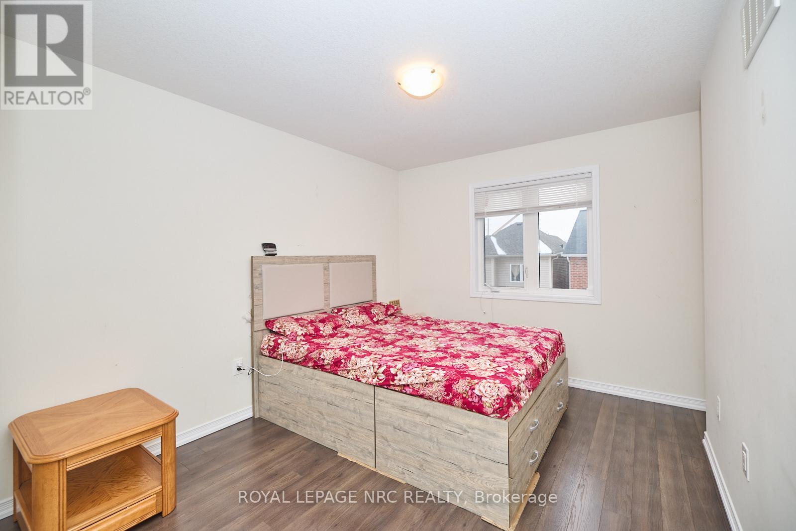 7782 White Pine Crescent, Niagara Falls (Brown), Ontario  L2H 3R4 - Photo 13 - X11962281