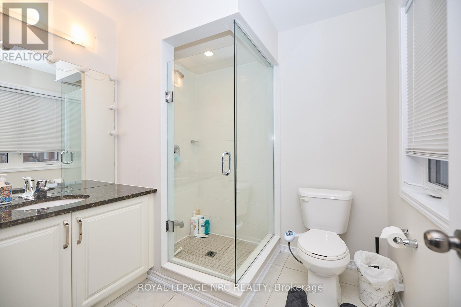 7782 White Pine Crescent, Niagara Falls (Brown), Ontario  L2H 3R4 - Photo 11 - X11962281