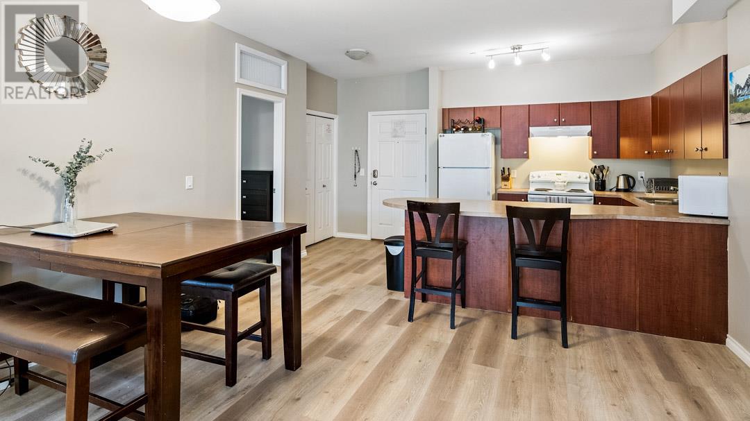 Property at 1873 Country Club Drive Unit# 2112 image 5